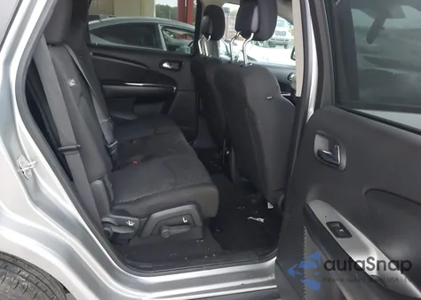 2017 Dodge Journey Sxt z USA, uszkodzony, nr VIN 3C4PDCBB5HT562770